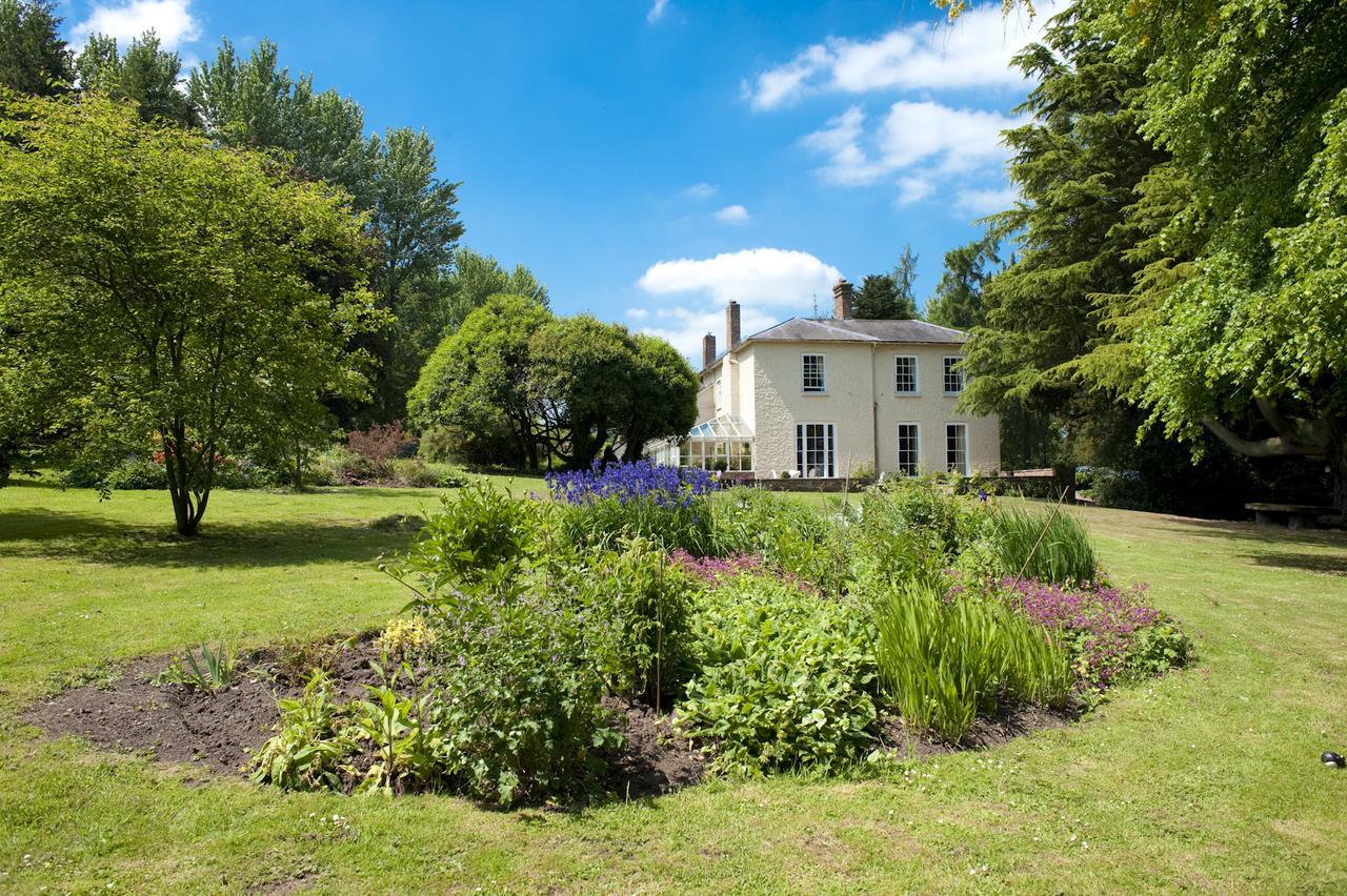 The Old Rectory Bed And Breakfast Ludlow Esterno foto